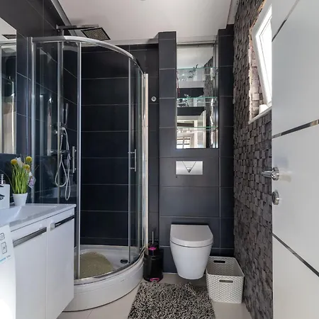 شقة Moderne Mit Gartennutzung- Einem G By Interhome تروغير