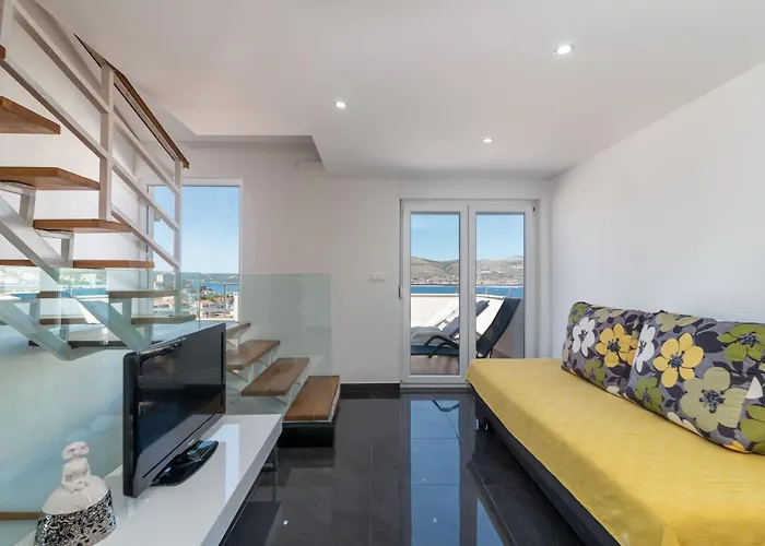 Apartman Moderne Mit Gartennutzung- Einem G By Interhome *