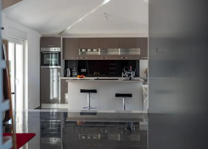 Apartman Moderne Mit Gartennutzung- Einem G By Interhome